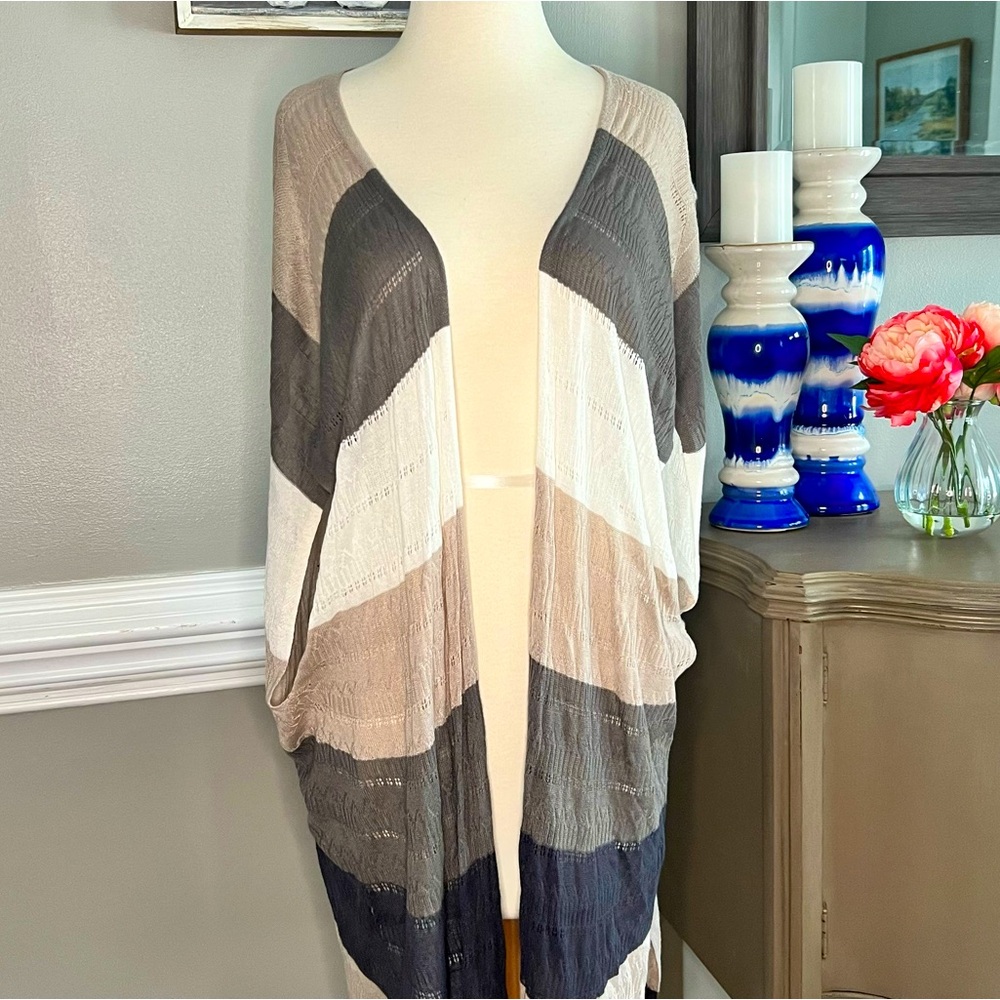 GUC Sizes 1 - 2 Torrid Cardigan Lightweight Short Sleeve Cardigan Open Front 094